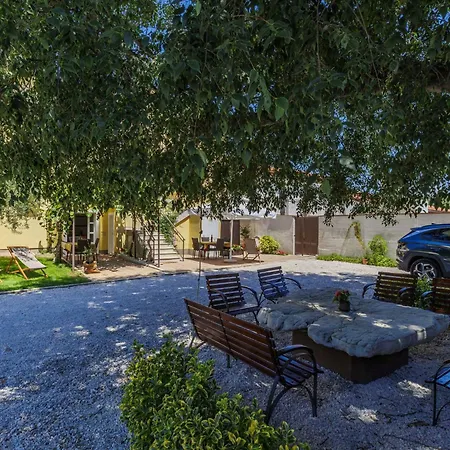 アパート Nino-4 By Interhome