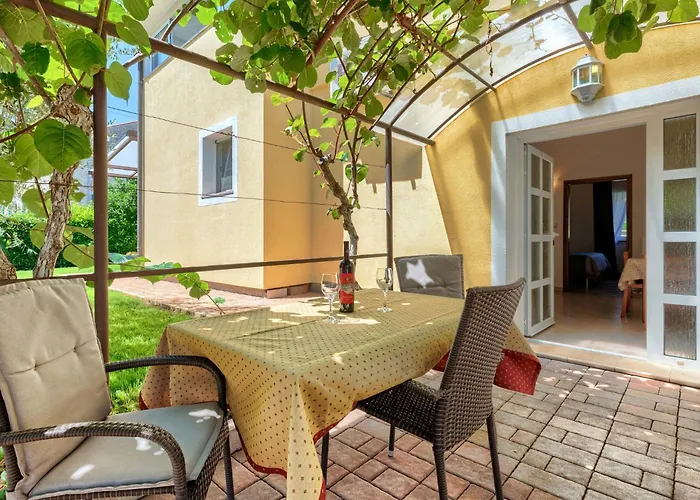 Apartman Nino-4 By Interhome